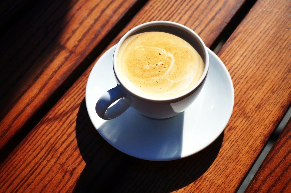 Названо количество чашек кофе в день, которое вредит здоровью - фото 1