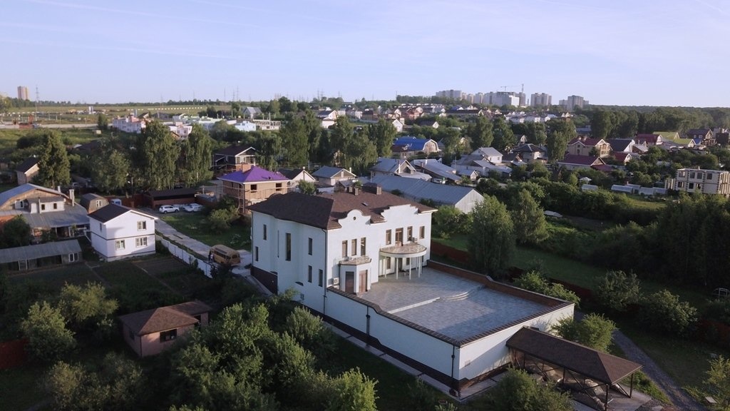 Коттедж с бронированными окнами за 120 млн рублей продается в Нижнем Новгороде - фото 1