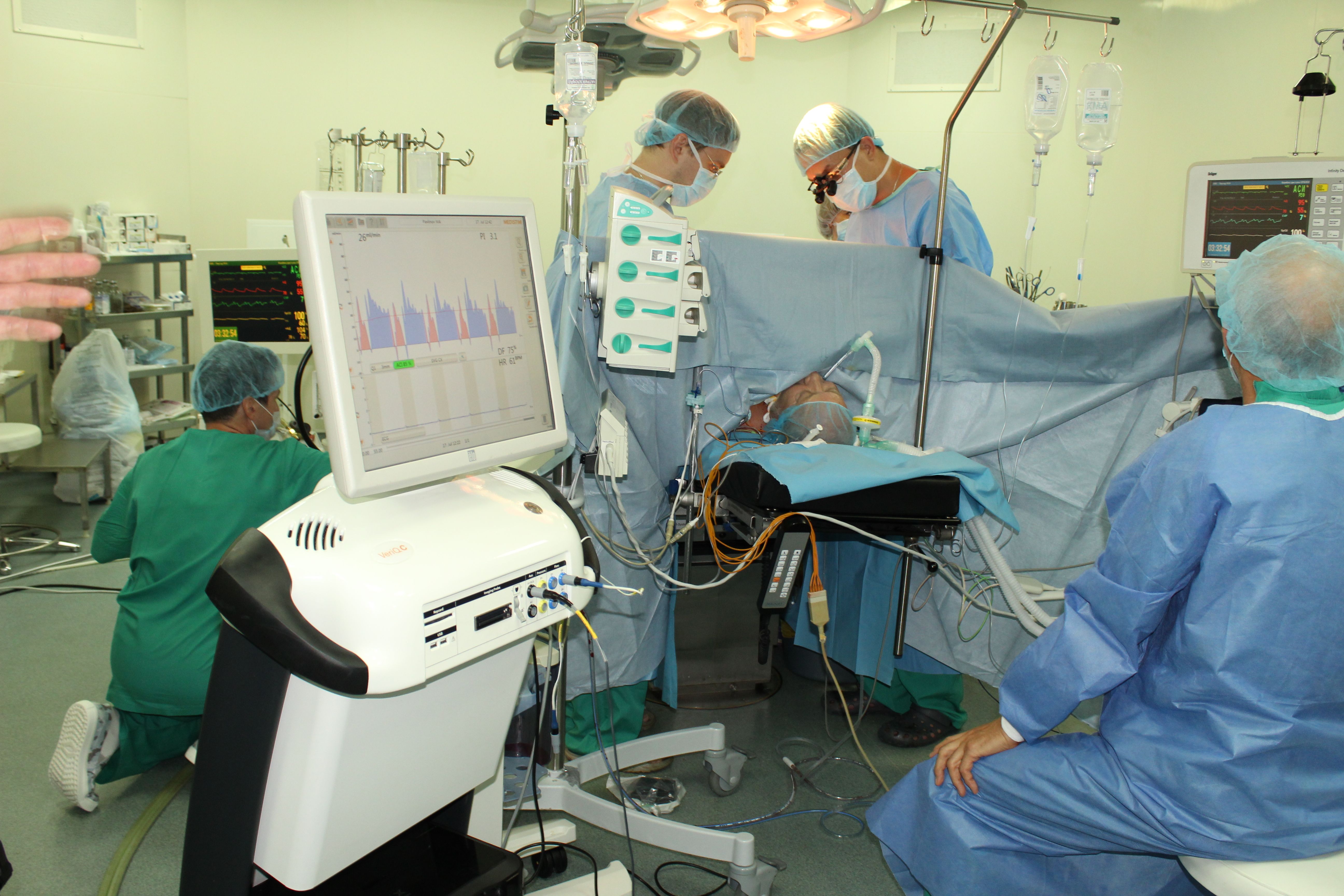 Нижегородские кардиологи начали контролировать результаты операций во время их проведения - фото 1