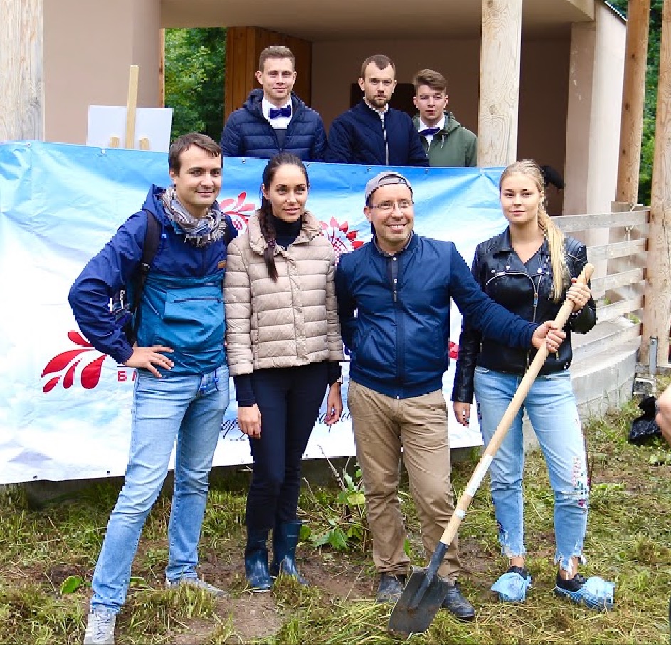 В нижегородском парке Кулибина высадили около 200 деревьев и кустарников - фото 1