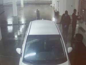 Двое злоумышленников грабили автомойки в Нижегородской области