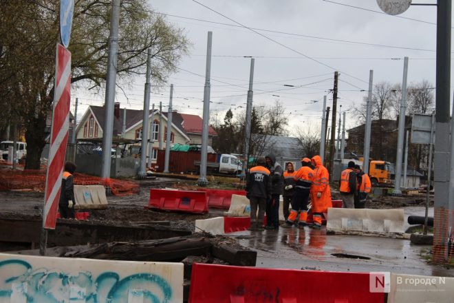 Огромные пробки возникли на перекрестке Ванеева &mdash; Сусловой в Нижнем Новгороде - фото 18