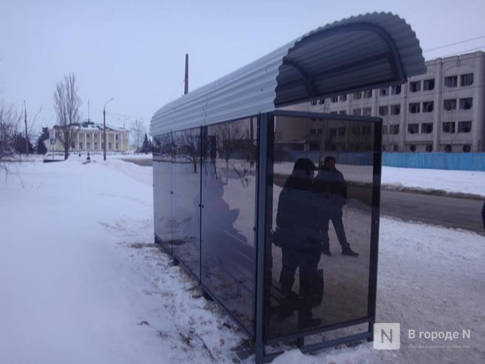 Установлены личности парней, разгромивших остановку в Нижнем Новгороде - фото 1