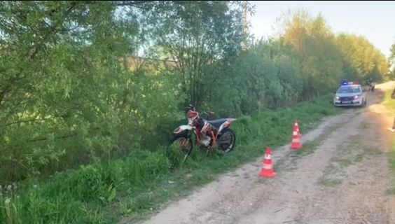 Мотоциклист пострадал при съезде в кювет в Балахне