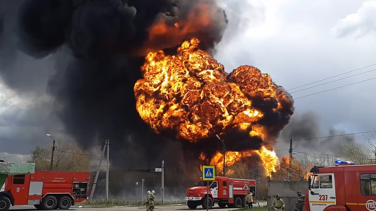 Пожарный поезд готов отправиться в Дзержинск на тушение возгорания в промзоне