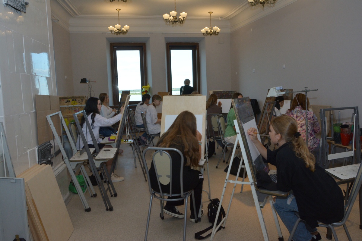 Занятия возобновились в художественной школе №1 в Нижнем Новгороде после ремонта - фото 1