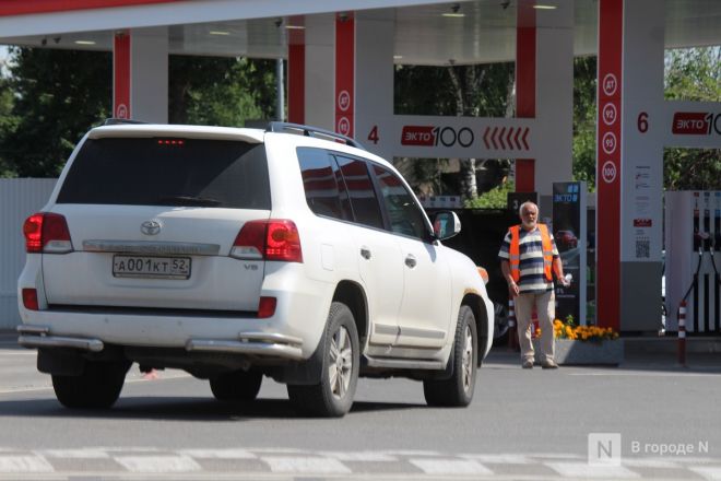 Плачь и смотри: что происходит сейчас на заправках в Нижнем Новгороде &mdash; репортаж &laquo;В городе N&raquo; - фото 23