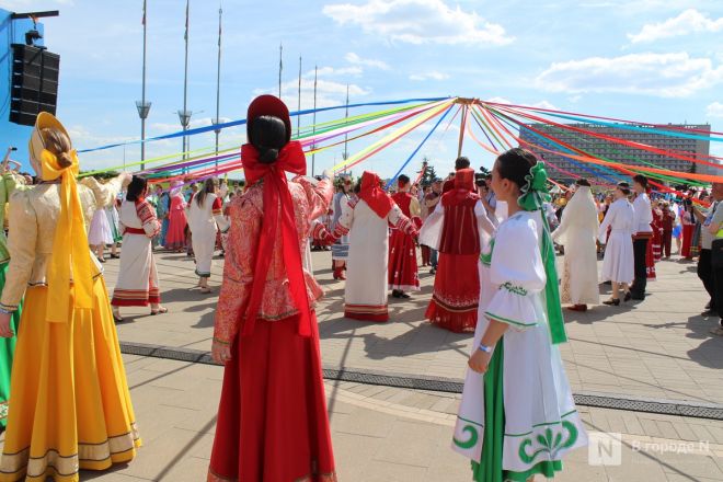 Масштабный гастрофест и концерты: как прошел День России в Нижнем Новгороде &mdash; фоторепортаж - фото 229