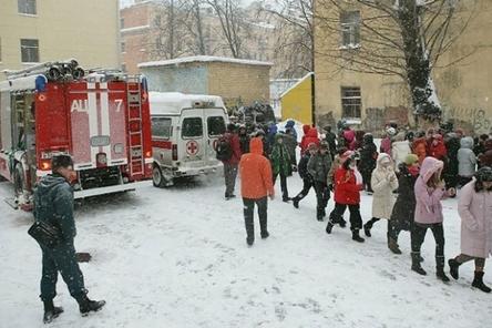 Полковник Трифонов назвал возможные причины массовой эвакуации нижегородских школ