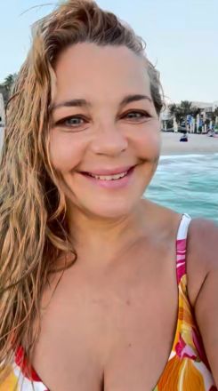 Нижегородская актриса Ирина Пегова опубликовала фото в купальнике без фильтров - фото 2