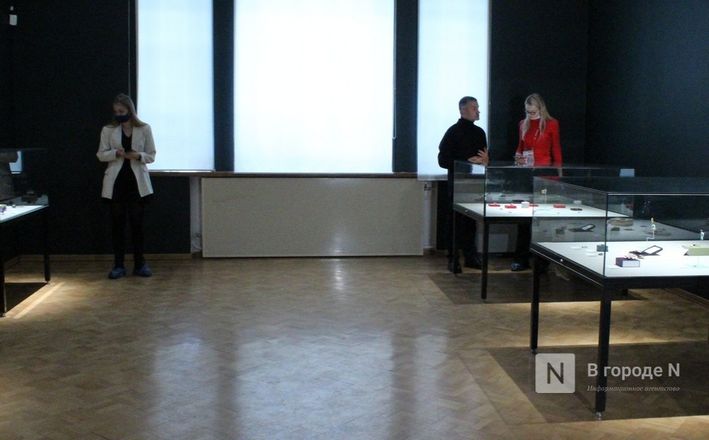 От Фаберже до современных мастеров: выставка исторических брошей открылась в Нижнем Новгороде - фото 23
