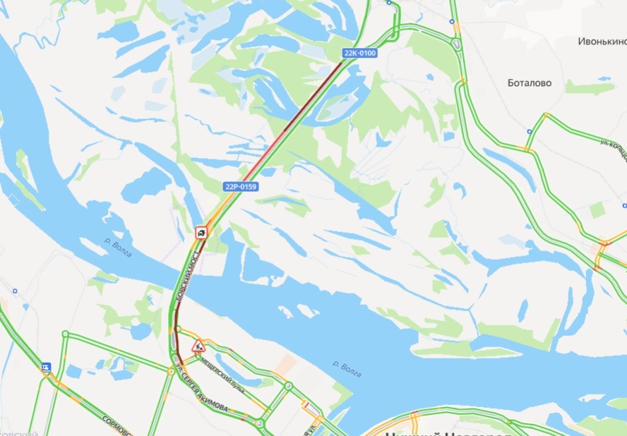 Огромная пробка образовалась на Борском мосту из-за жуткого ДТП - фото 1