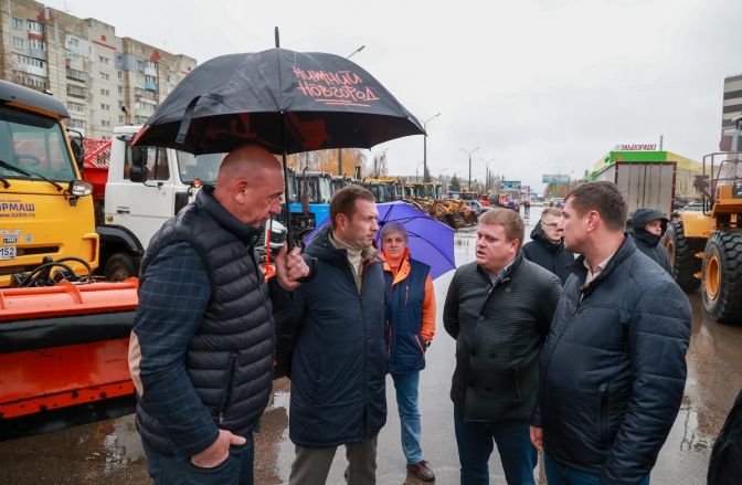 600 единиц техники будут убирать снег в Нижнем Новгороде этой зимой - фото 2