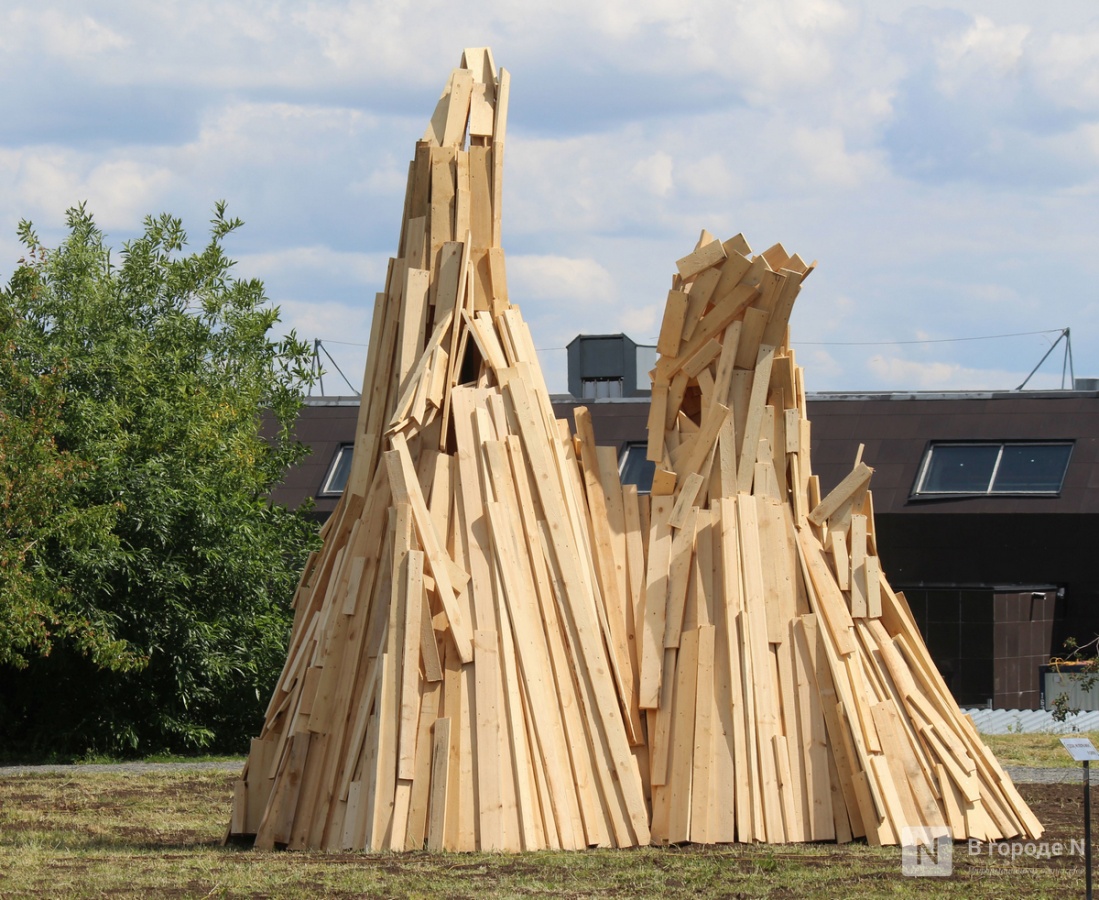 Нижегородцы раскритиковали новые арт-объекты в виде башен - фото 1