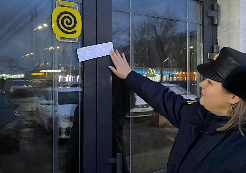 Кафе в Нижнем Новгороде закрыли из-за работников-нелегалов - фото 1