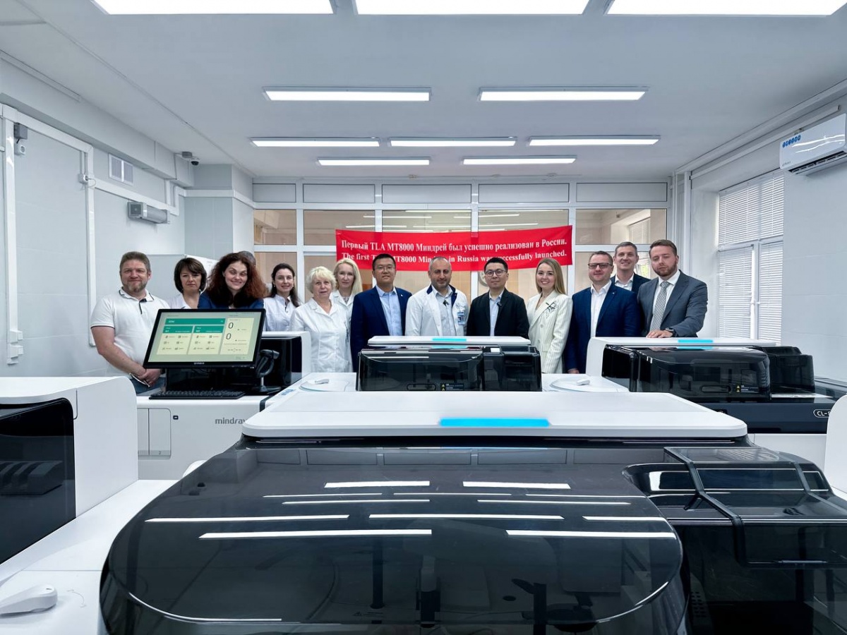 Лабораторный робот-конвейер начал работать в нижегородском СПИД-центре - фото 1