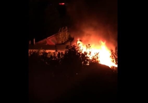 Баня загорелась в Автозаводском районе