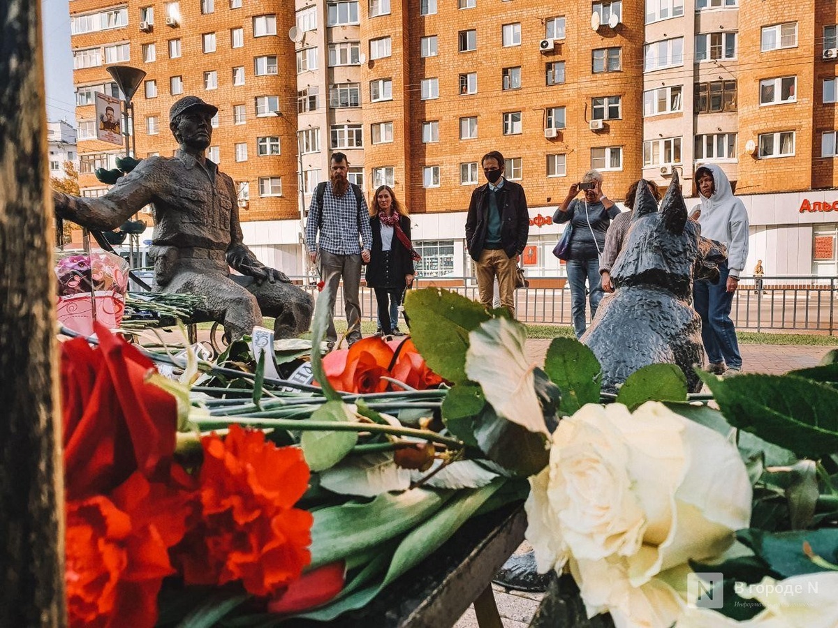 Мемориал Ирине Славиной уничтожили в центре Нижнего Новгорода - фото 1