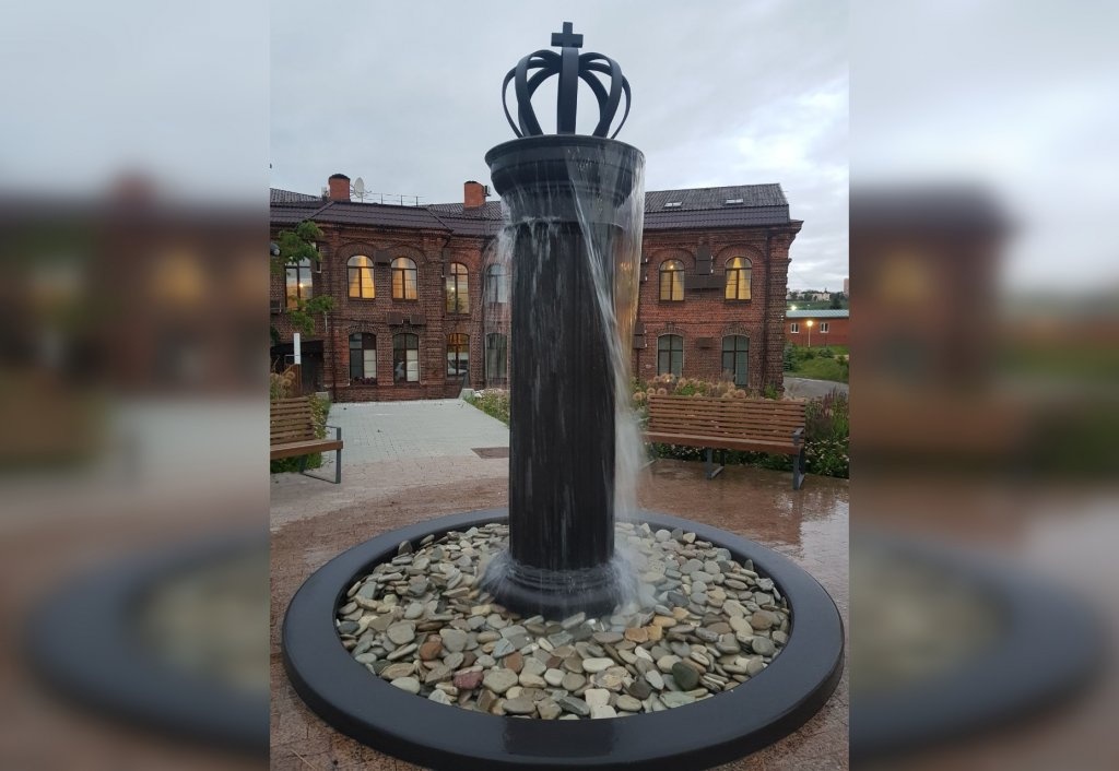 Новый фонтан появился на Стрелке в Нижнем Новгороде