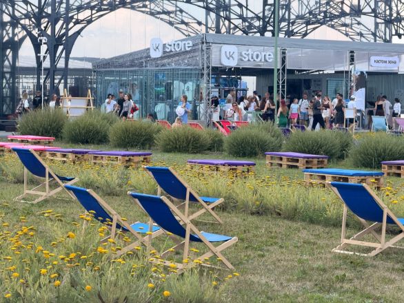 Первый, мощный, грандиозный: как прошел VK Fest в Нижнем Новгороде — репортаж - фото 83