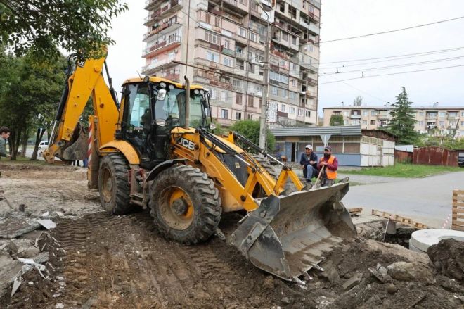 Власти Нижнего Новгорода занимаются благоустройством сквера в Сухуме - фото 3