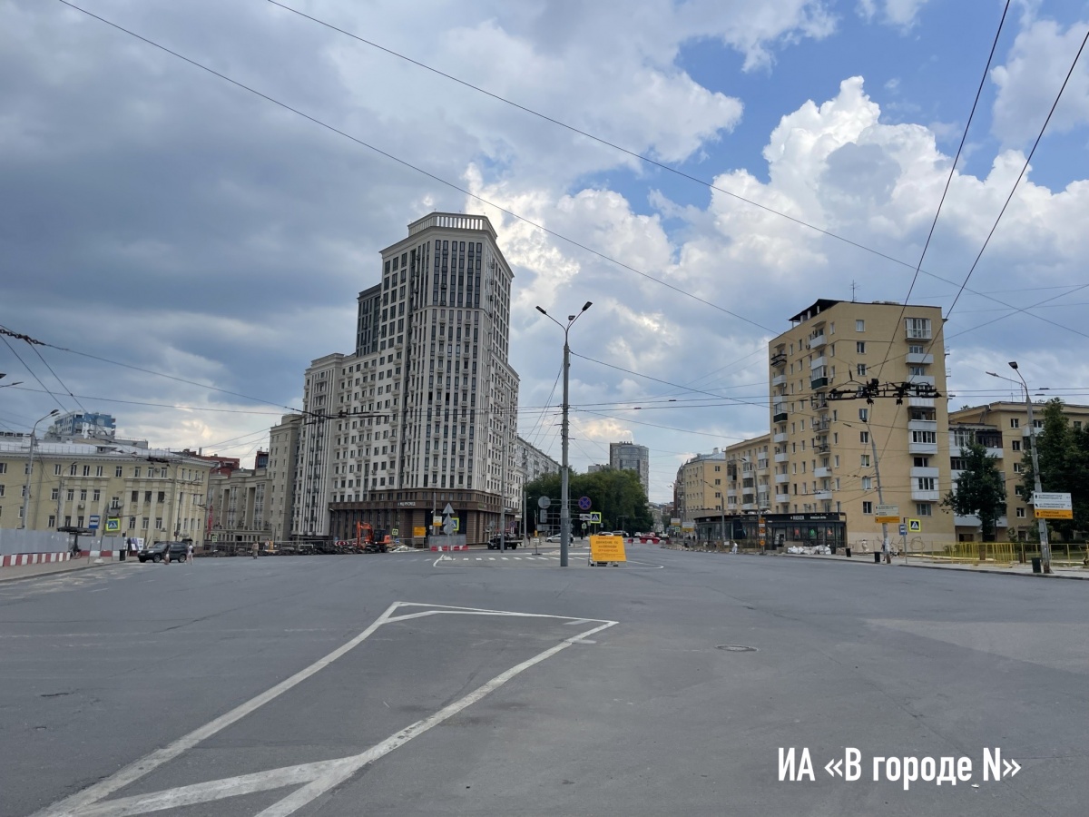 Площадь Свободы закрыли для пешеходов и транспорта в Нижнем Новгороде