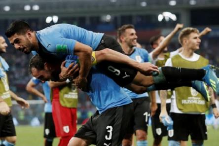 Форвард сборной Уругвая может пропустить 1/8 финала ЧМ-2018