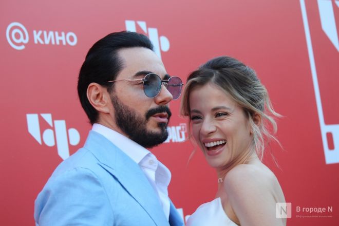 Фоторепортаж: знаменитости на открытии «Горький fest» в Нижнем Новгороде - фото 118