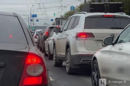 Нижегородцы застряли в огромной пробке на Гагарина из-за ДТП
