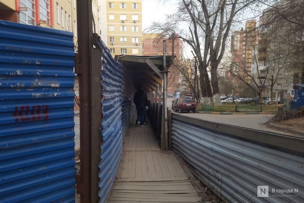С владельцем недостроя на улице Панина в Нижнем Новгороде расторгли договор - фото 1