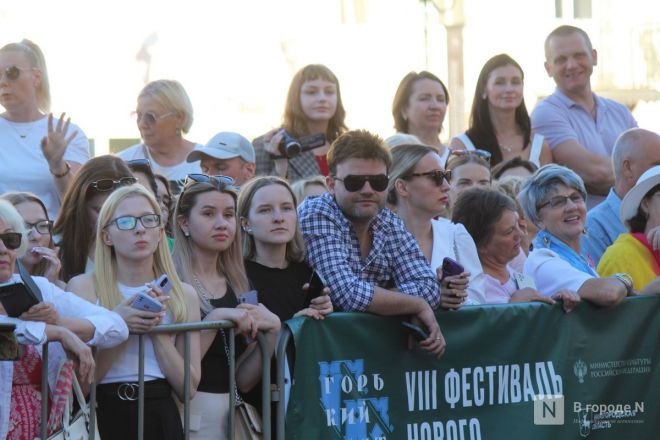 Звезды в Нижнем: фоторепортаж с открытия &laquo;Горький fest&raquo; - фото 65