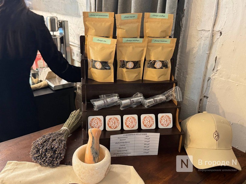 Фоторепортаж: уникальный Дом-музей провизора Эвениуса открыли в Нижнем Новгороде - фото 30