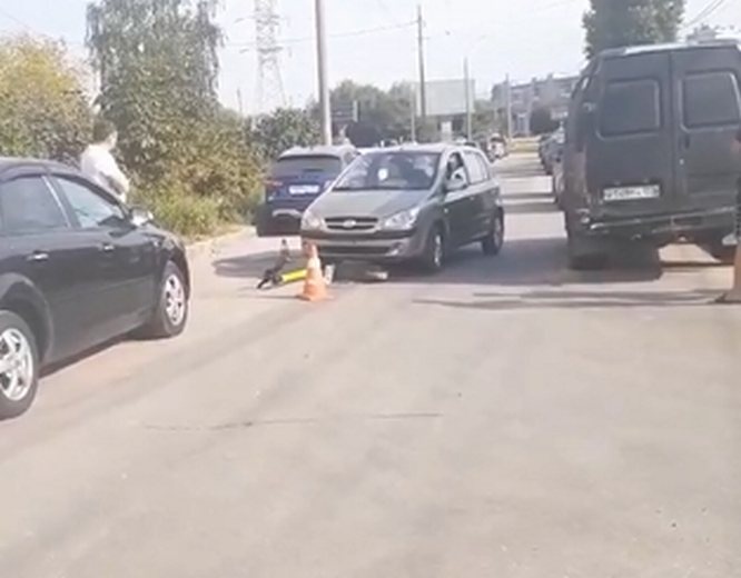 Иномарка сбила нижегородца на самокате на улице Народной - фото 1